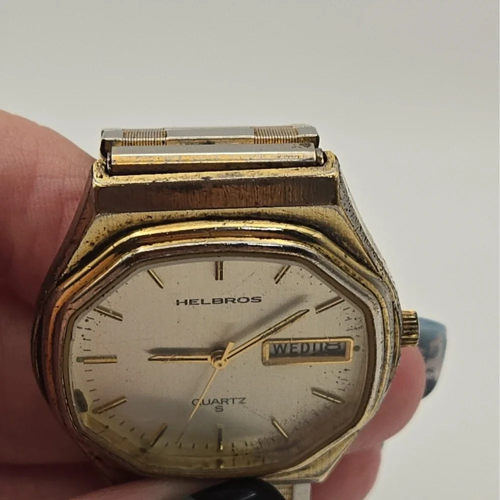 Helbros 87161/2 Quartz Day/Date Octagon Two Tone,Stretch Band Mens Watch. *READ*